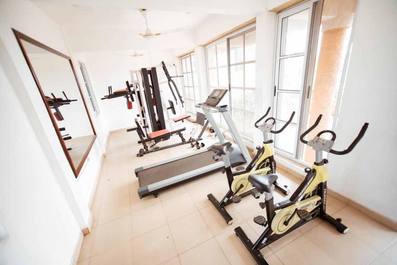 Plus 33 Hotel Nungua Екстер'єр фото
