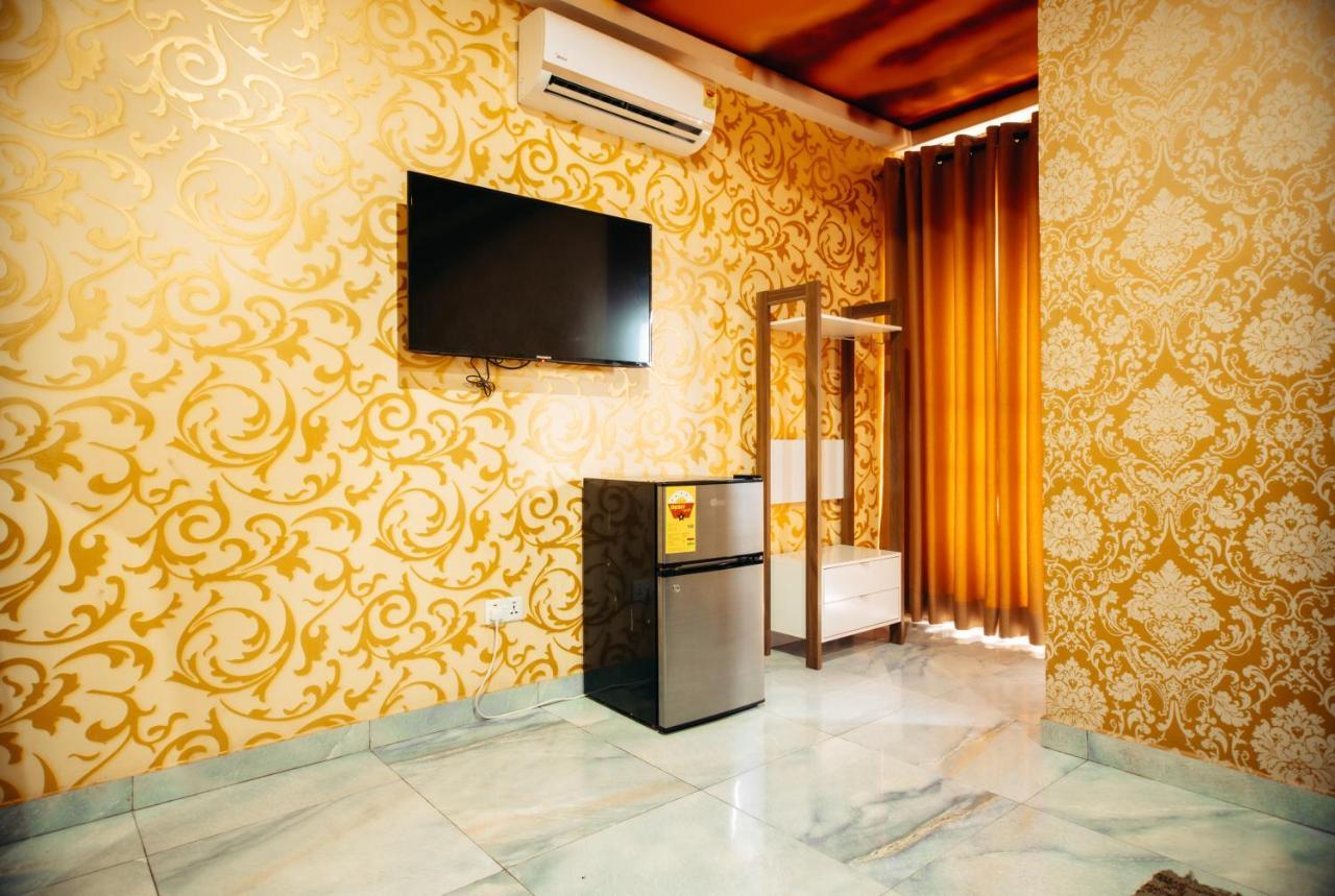 Plus 33 Hotel Nungua Екстер'єр фото
