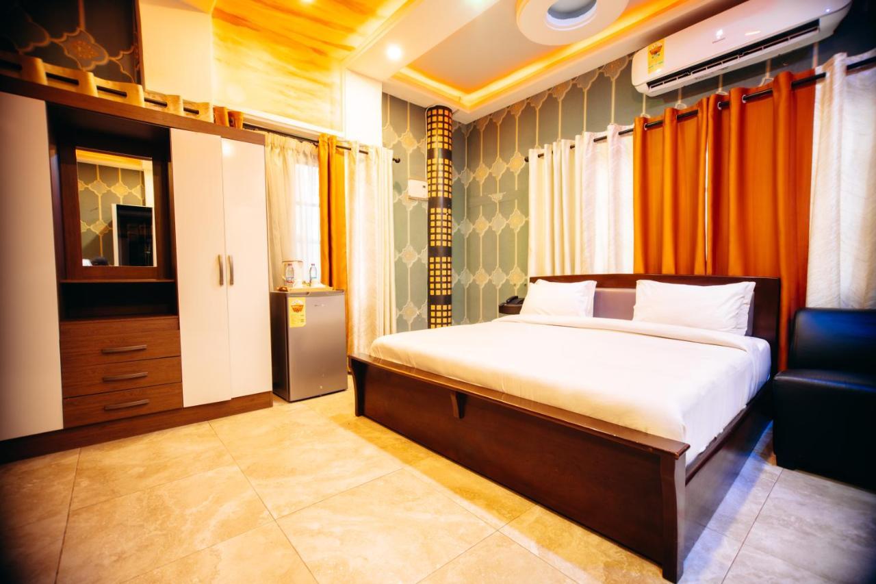 Plus 33 Hotel Nungua Екстер'єр фото