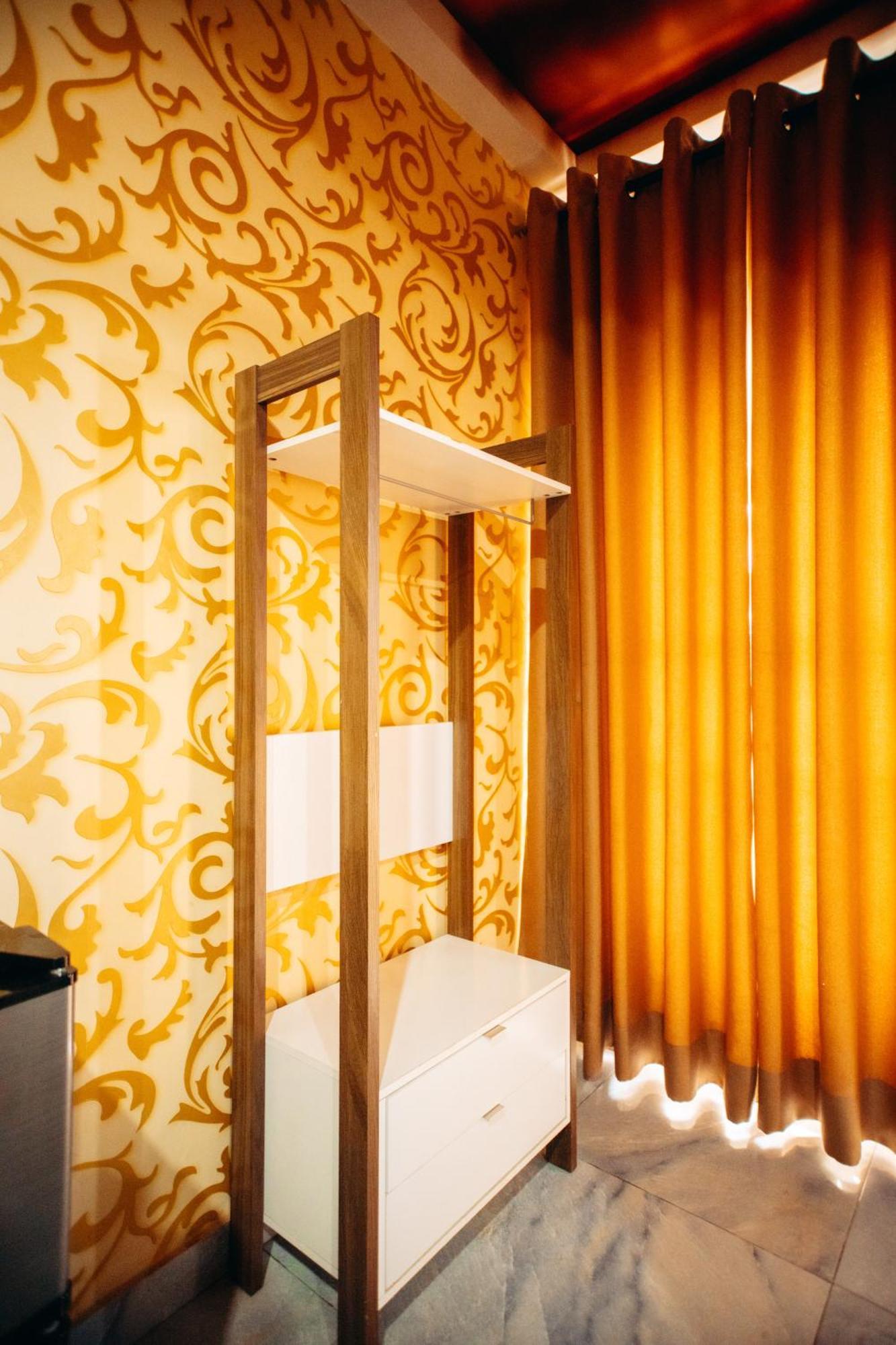 Plus 33 Hotel Nungua Екстер'єр фото