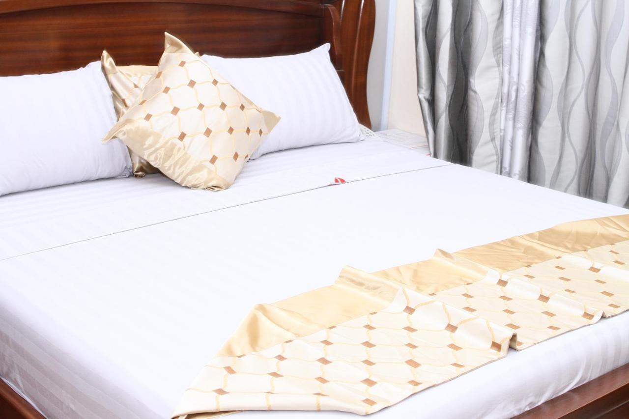 Plus 33 Hotel Nungua Екстер'єр фото